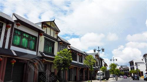 防腐隔熱別墅屋頂塑料瓦 農(nóng)村房頂用ASA全合成樹脂瓦 沈陽仿古瓦廠家直供價格