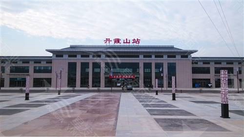 沈陽合成樹脂瓦1050寬度防腐隔熱別墅瓦自建房用 鋼結(jié)構(gòu)施工廠房樹脂塑料瓦 樹脂瓦封檐板批發(fā)價格