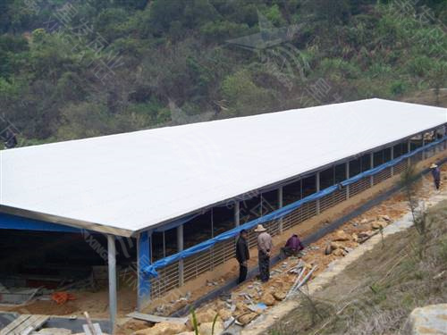 830型pvc采光波浪瓦 鋼結構工程用防腐隔熱梯型復合瓦 沈陽pvc瓦廠家銷售